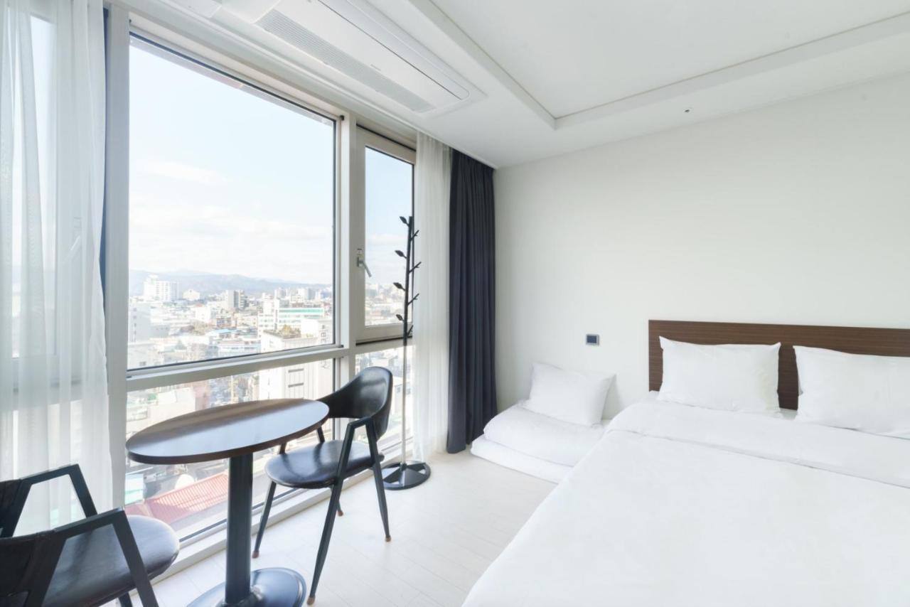 The Venezia Suite Hotel Chuncheon Εξωτερικό φωτογραφία